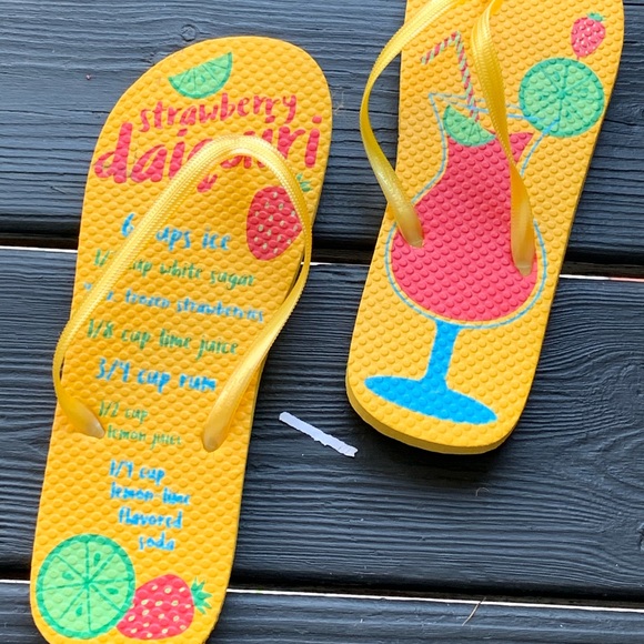 Shoes - Flip flops Womens Sz 9-10.5